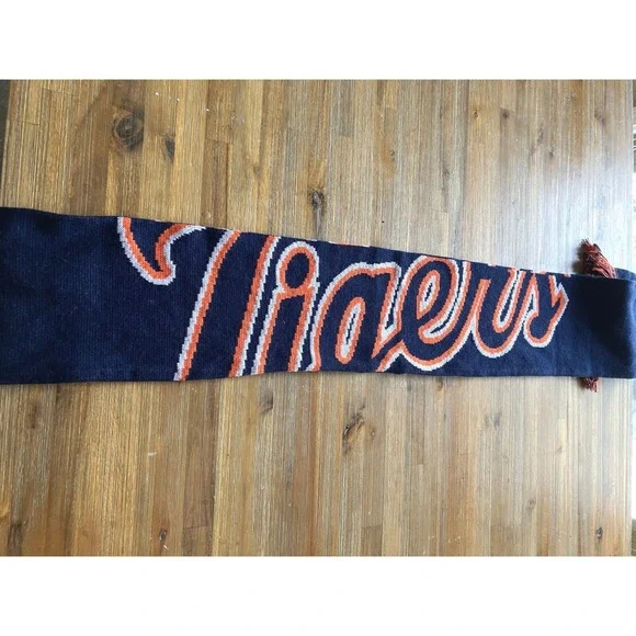 Detroit Tigers MLB Knit Scarf With Fringe 65in. Orange Blue - Picture 3 of 3